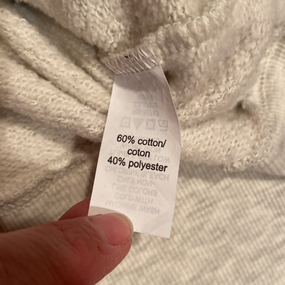 Women Maurice’s sweatshirt size large - Picture 3 of 4